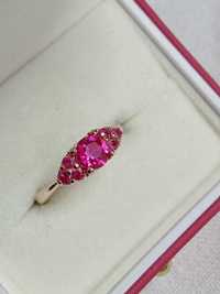 Złoty pierścionek z naturalnymi różowymi szafirami/rubinami złoto 585