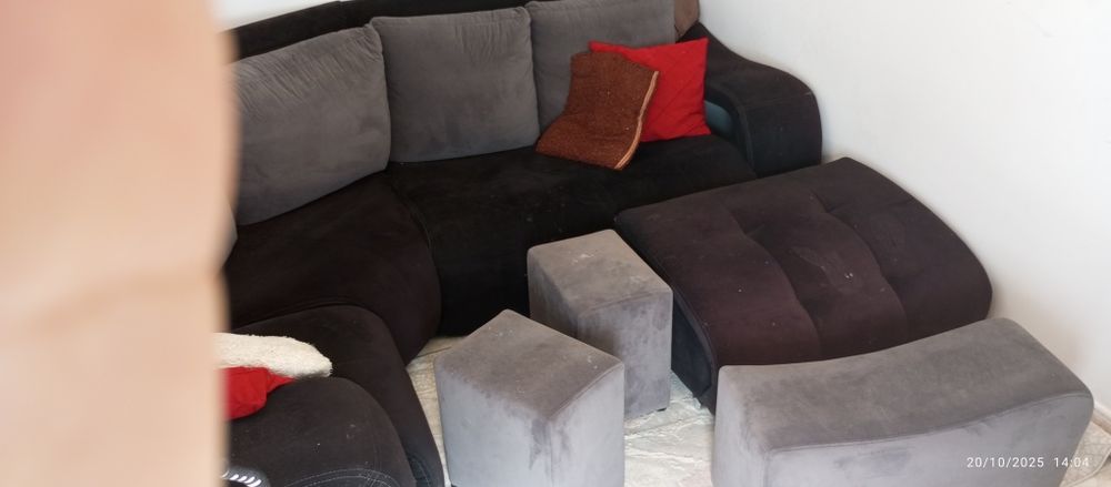 Sofá grande de canto