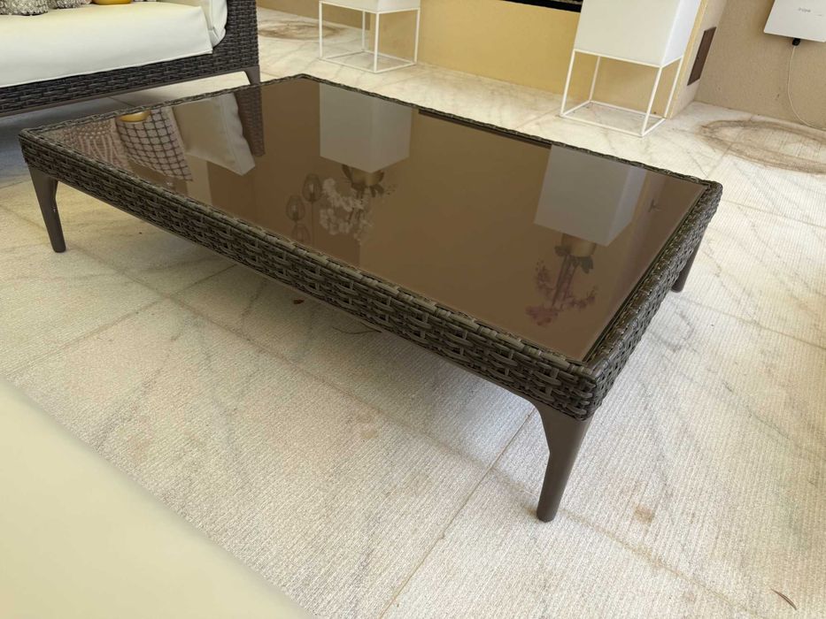 Mesa de centro exterior marca DeDon