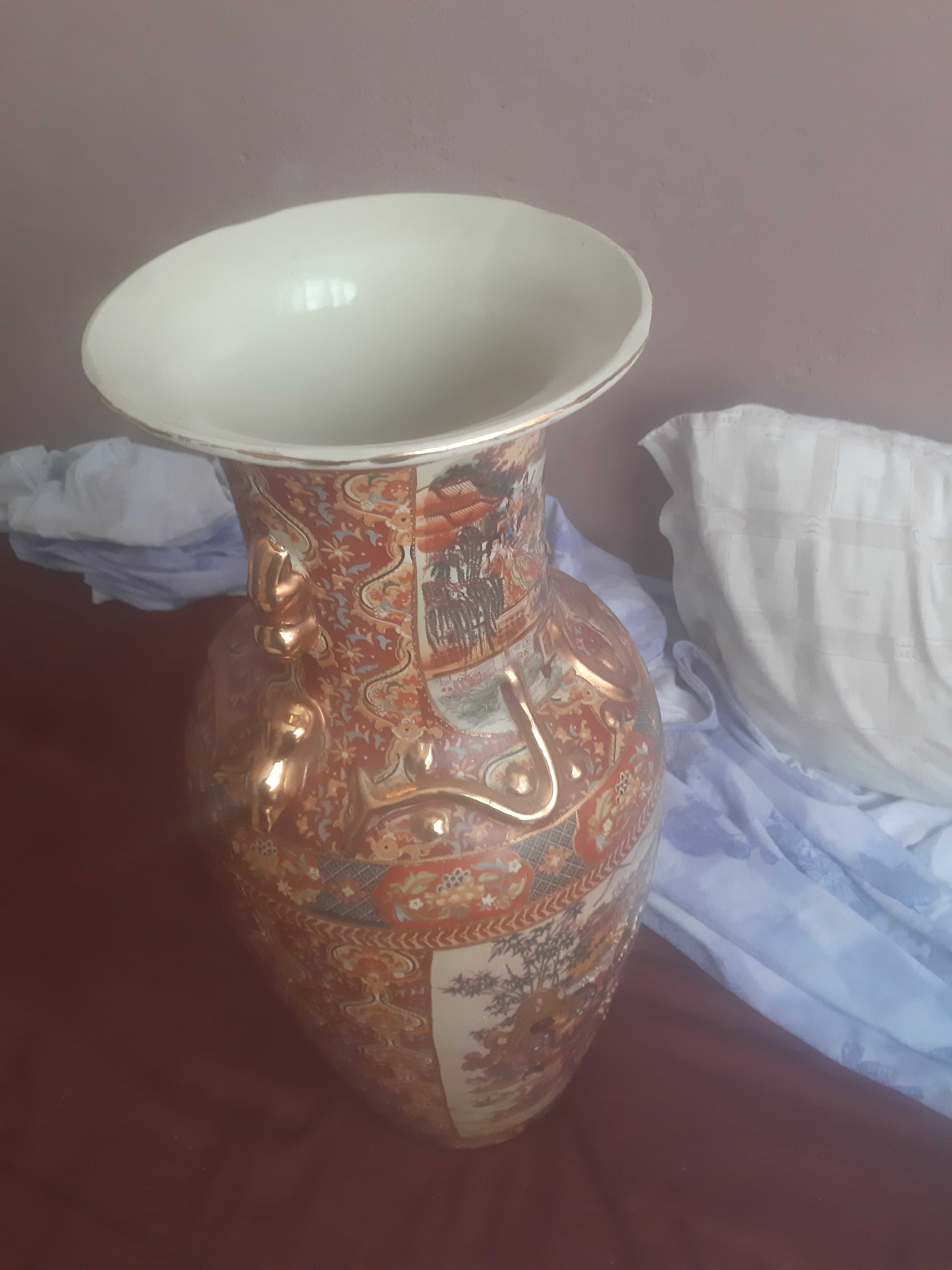 Velas e cinzeiros