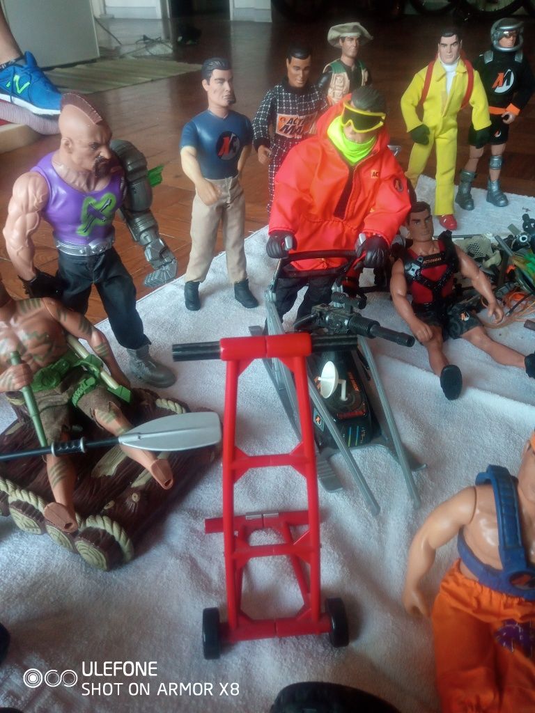 Vendo bonecos ActionMen e acessórios