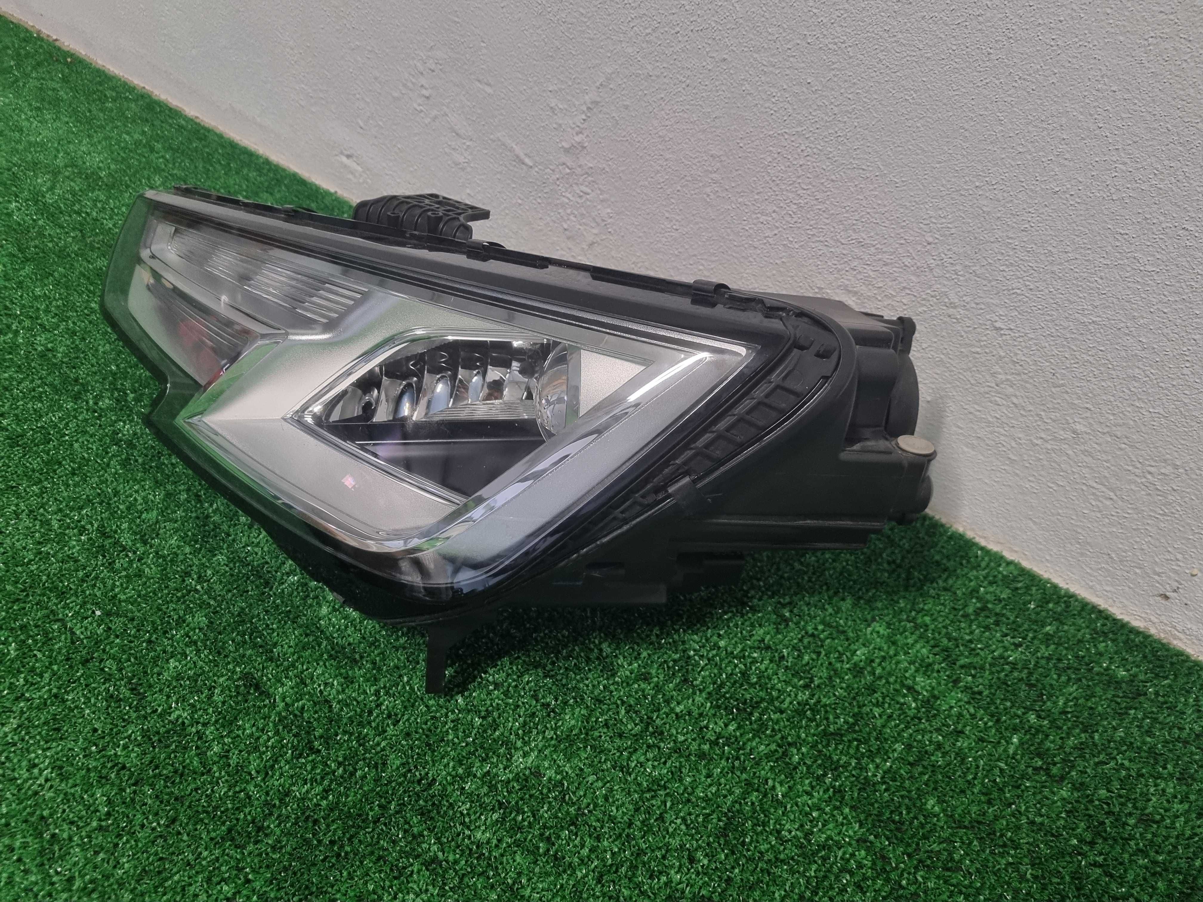Farol Otica Esquerdo Audi A4 B9 Original