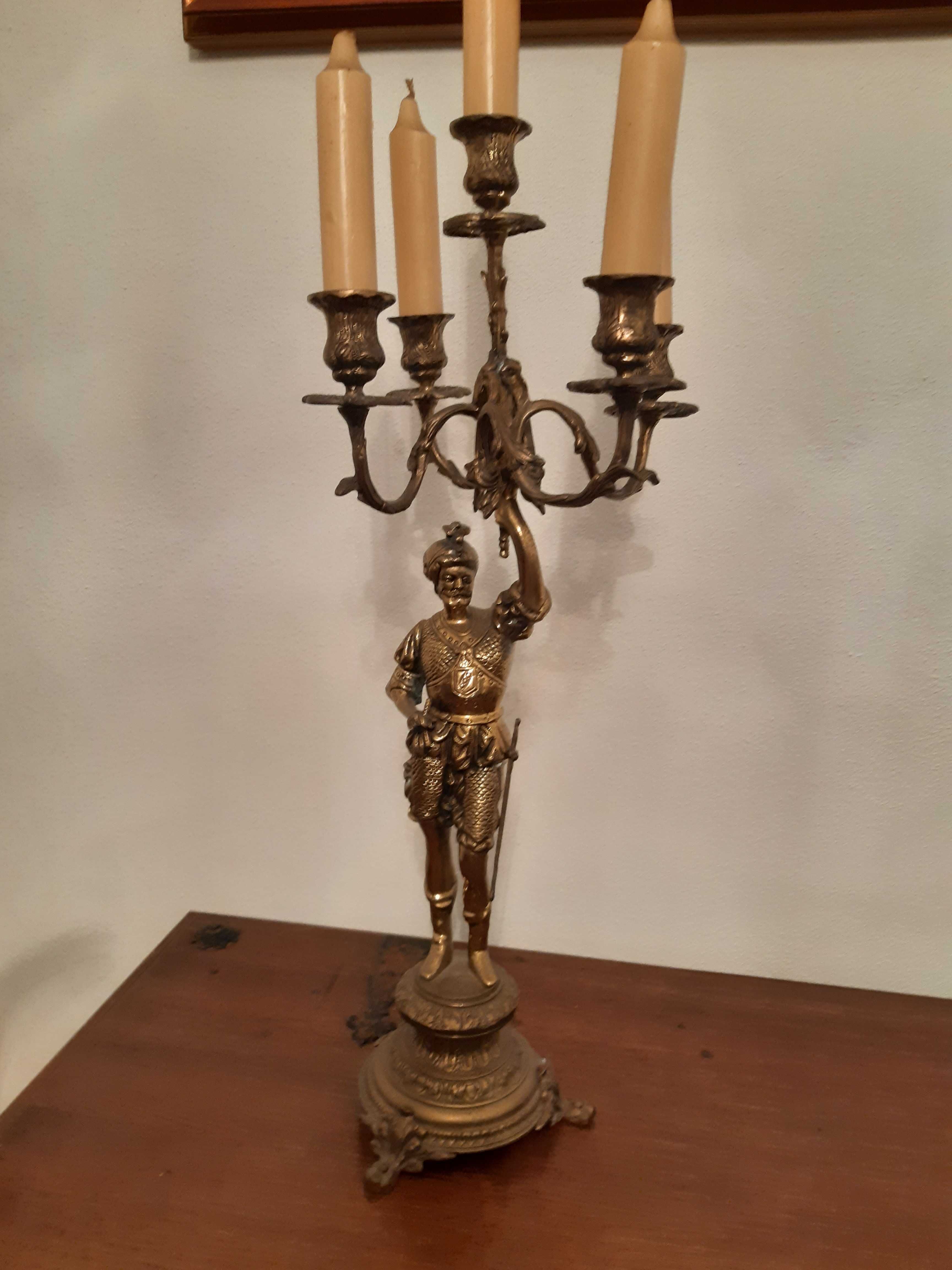 Candelabro latão 5 lumes- soldado romano