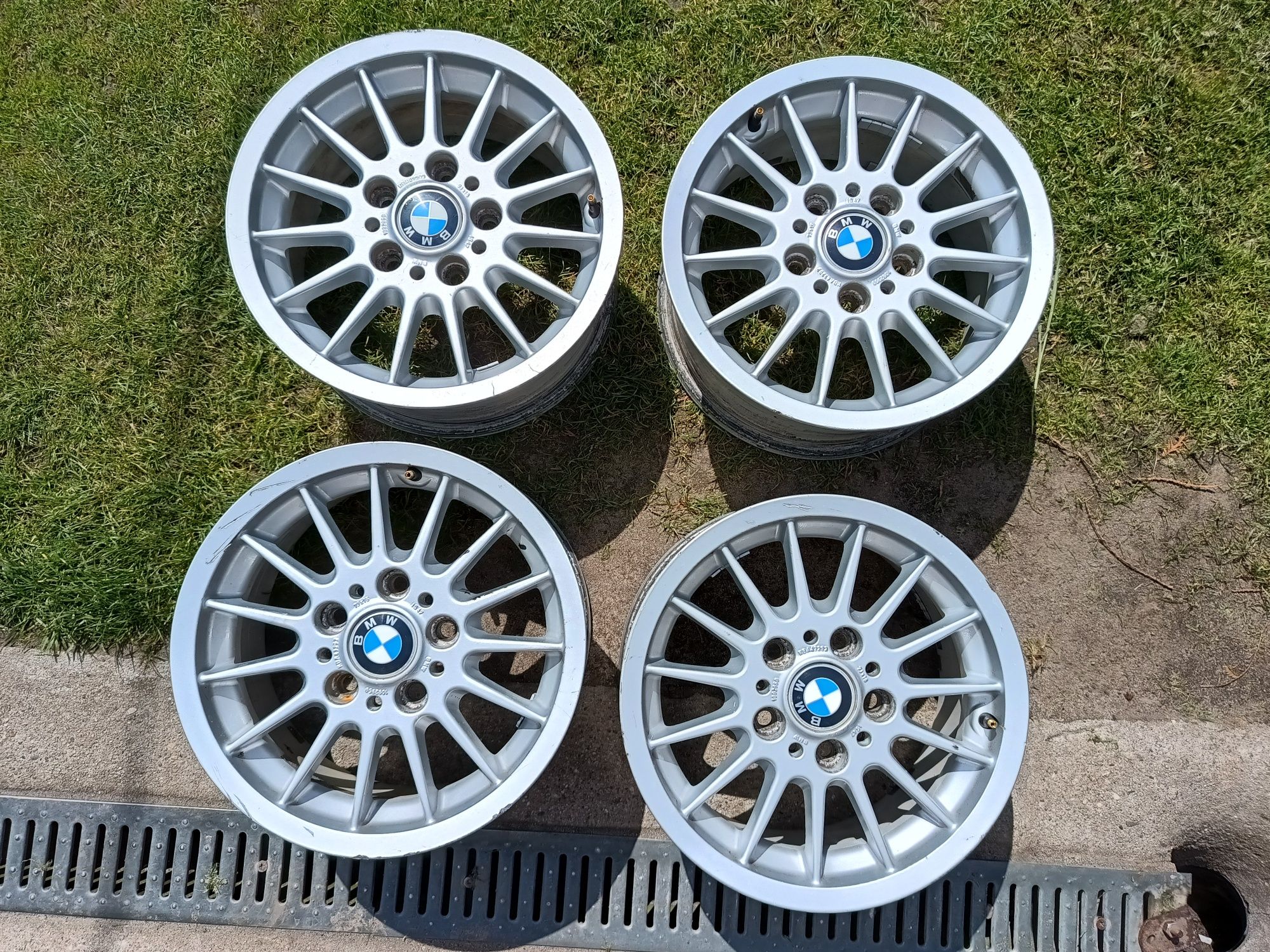 Felgi aluminiowe 15 " 5x120 BMW Styling 32