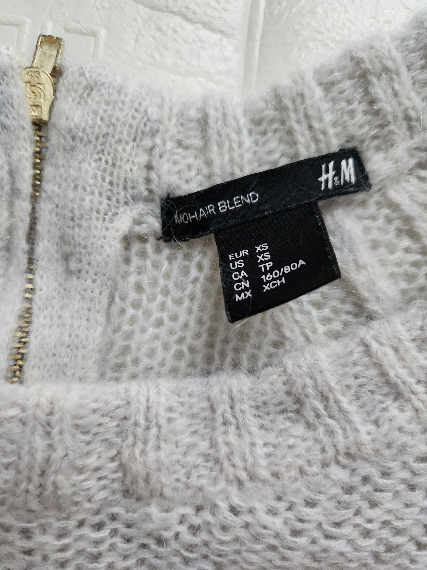Мохеровий джемпер H&M, розмір XS