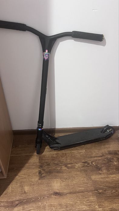 Ethic Erawan V2 M hulajnoga wyczynowa