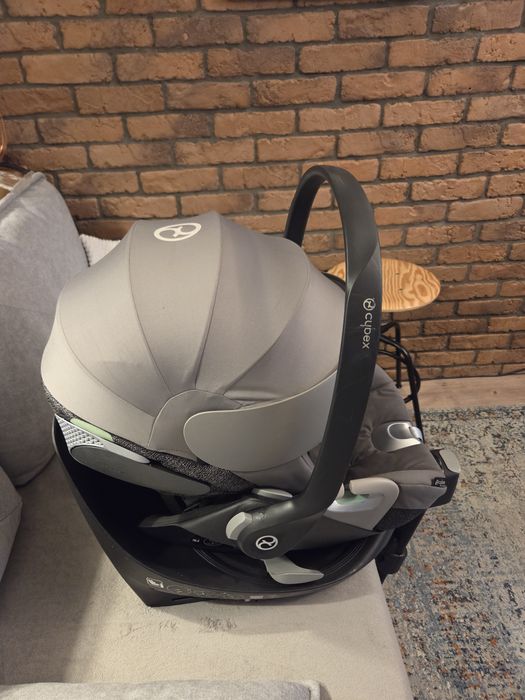 Cybex Cloud T i-Size + baza 360 (0-13 kg / 45-87 cm) stan bardzo dobry