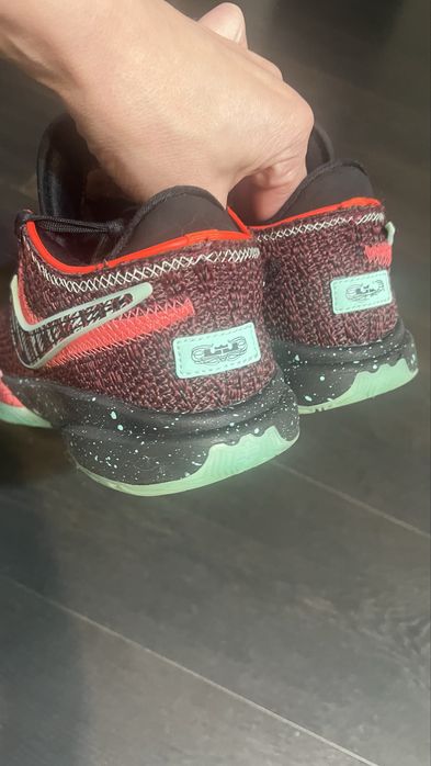 Кросівки Nike Lebron 37.5 (23.5 см)оригінал