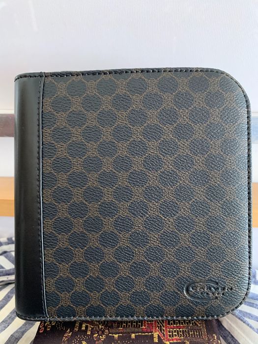 Porta CD’S da Marca Carven Paris c/ Certificado de Origem/ NOVO