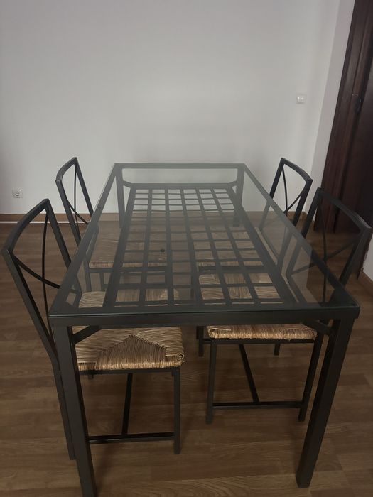 Conjunto de Mesa de Jantar com 4 cadeiras