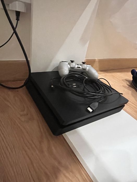 PlayStation 4 500GB bem estimada – entrega imediata