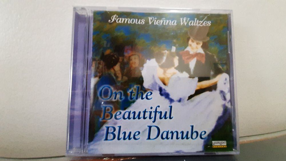 Famous Vienna Waltzes - On the Beautiful Blue Danube