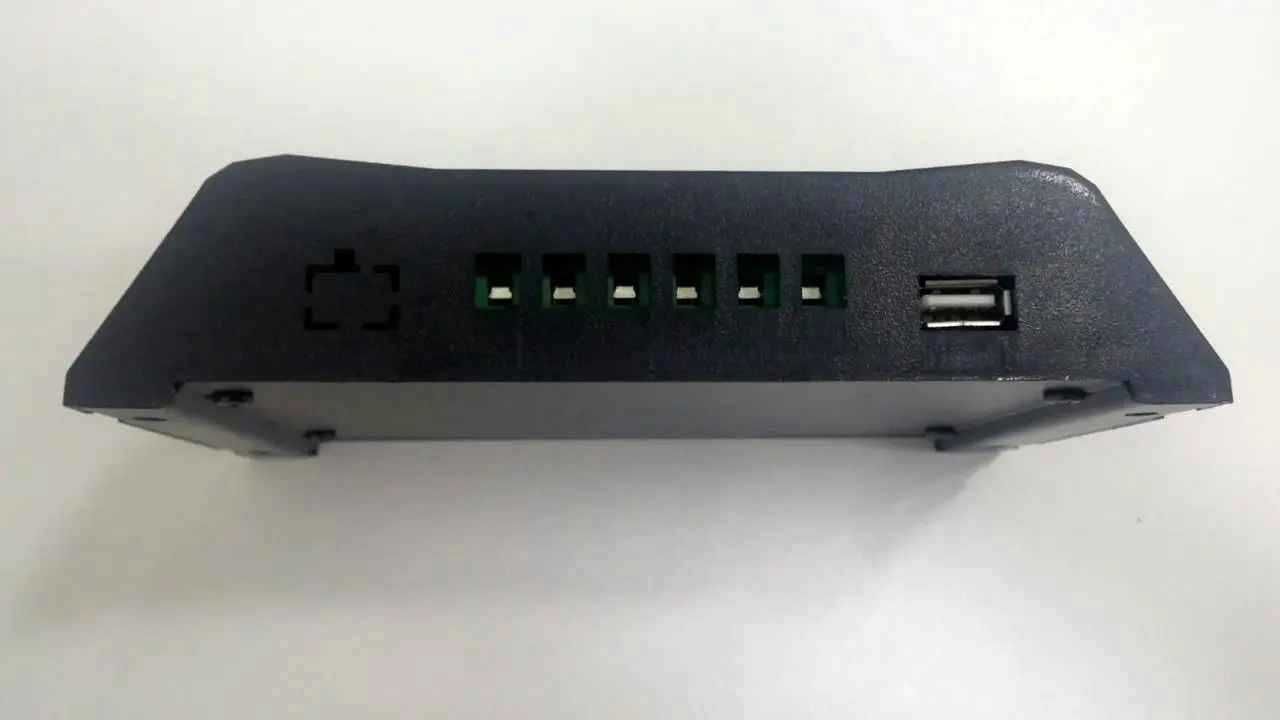 PWM(ШИМ)-контроллер заряда для солнечных панелей UKC LD-530A 12/24В