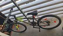 Vendo esta bicicleta para criança ou adulto