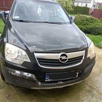 Opel Antara uszkodzony
