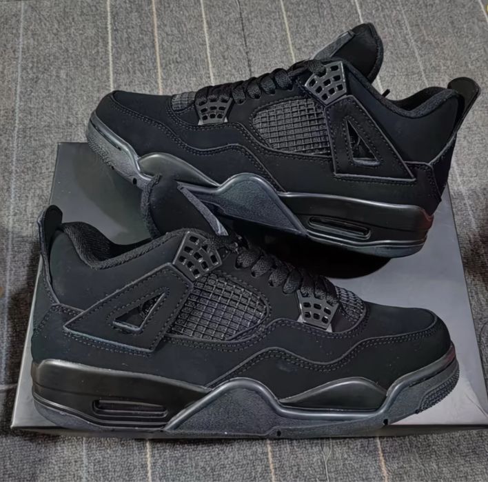Зимние Кроссовки Jordan 4 Black на хутрі 36-45