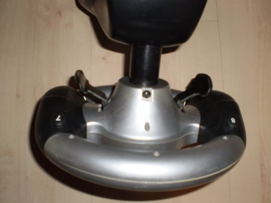 Kierownica/joystick do gier komputerowych w DOBRYM++ stanie!!