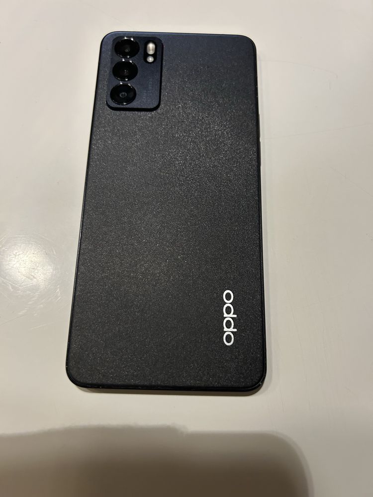 Telefon Oppo Reno