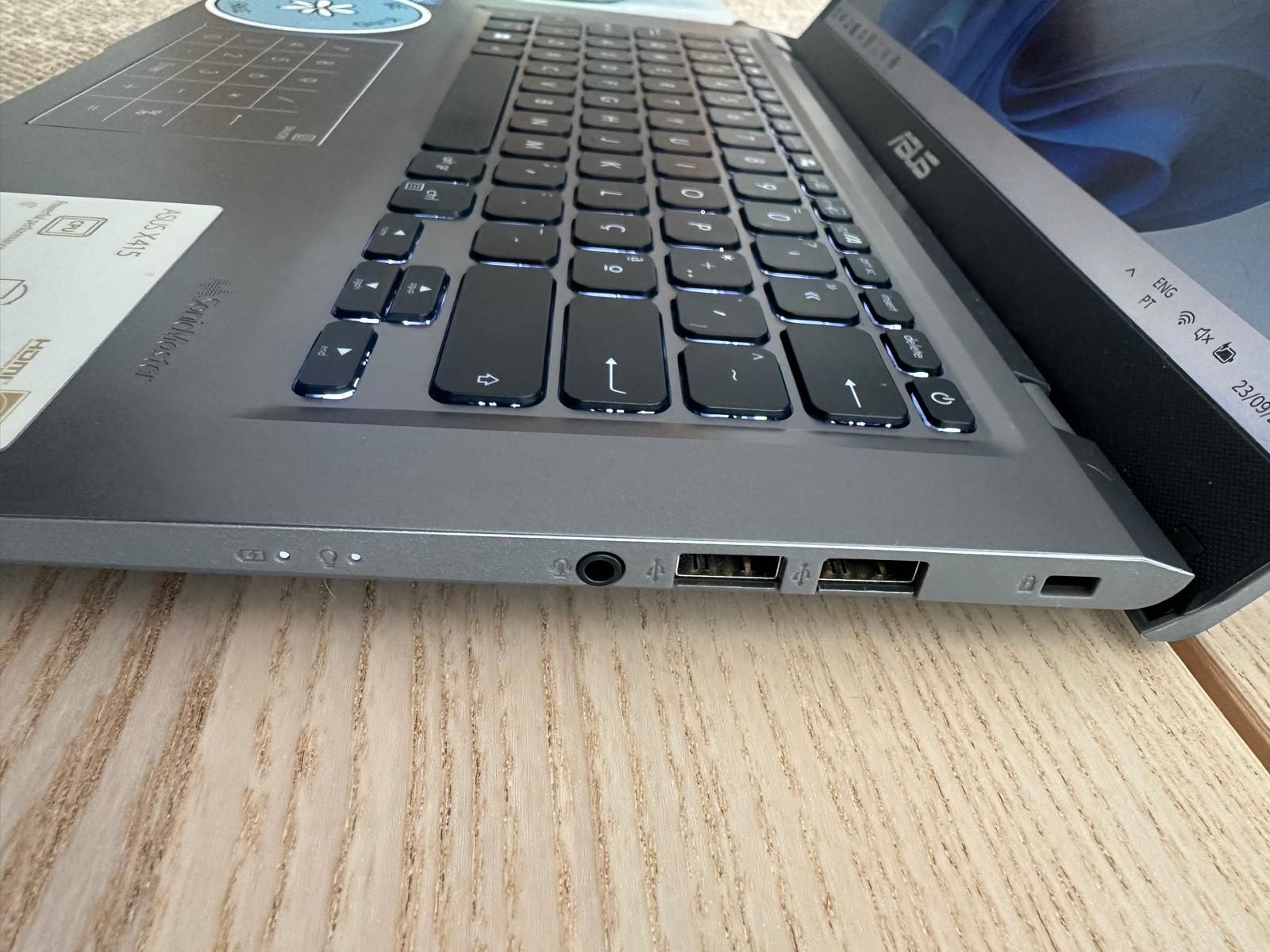 Asus X415 portátil