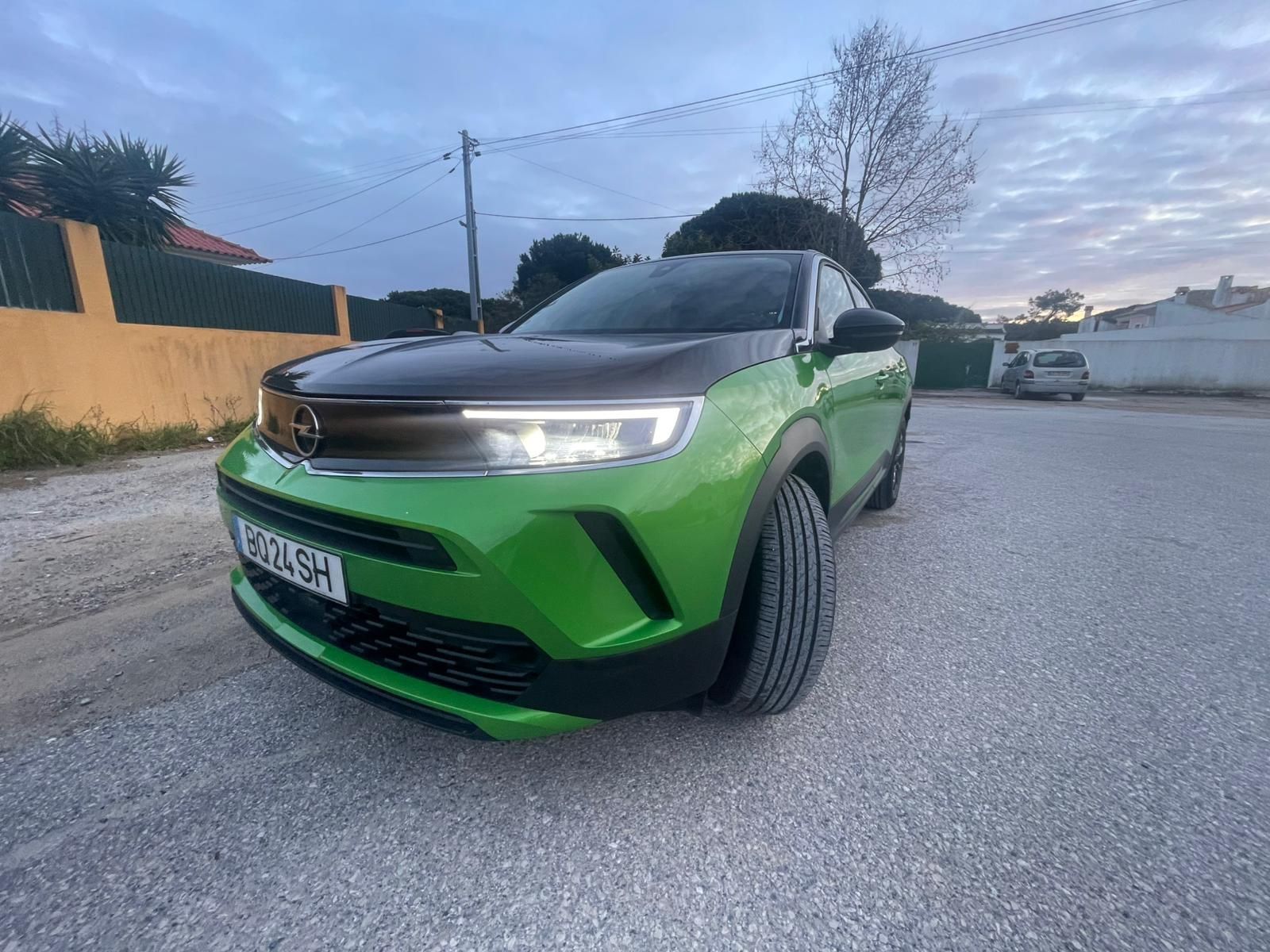 Opel E-Mokka edition 100% Electrico Autonomia 380 klms .