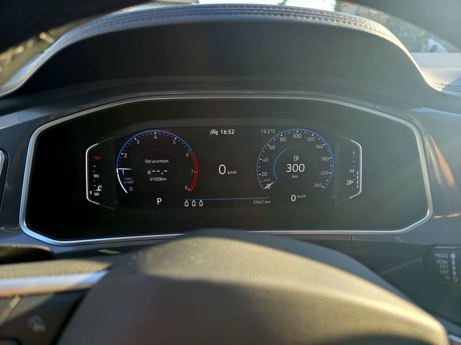 VW t-roc polski salon