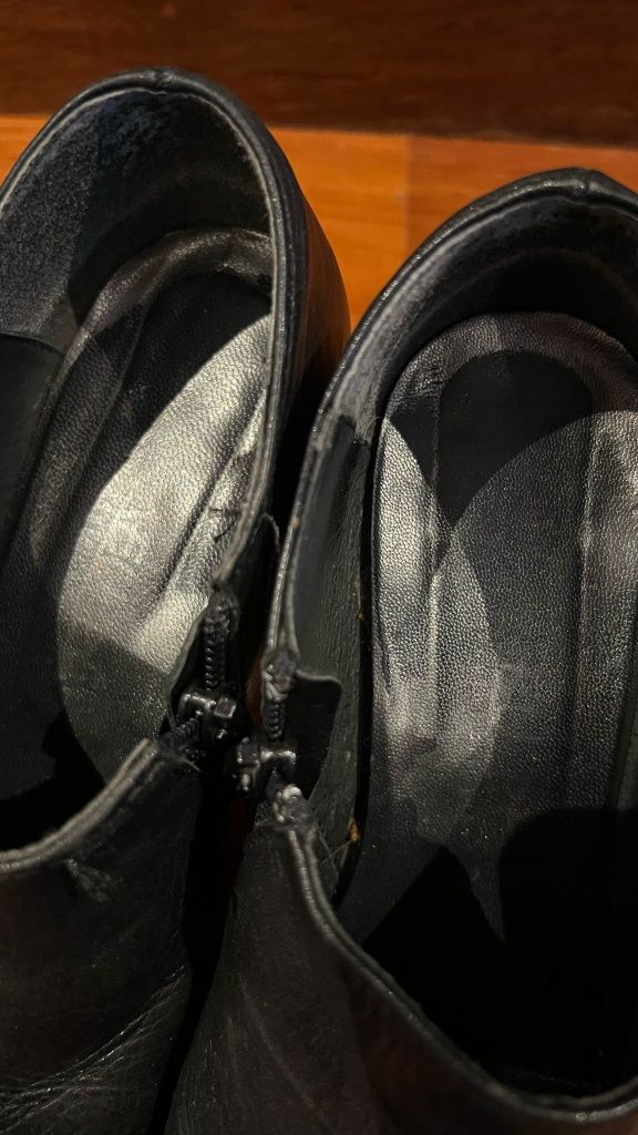 Botins pretos de pele Meu Pé