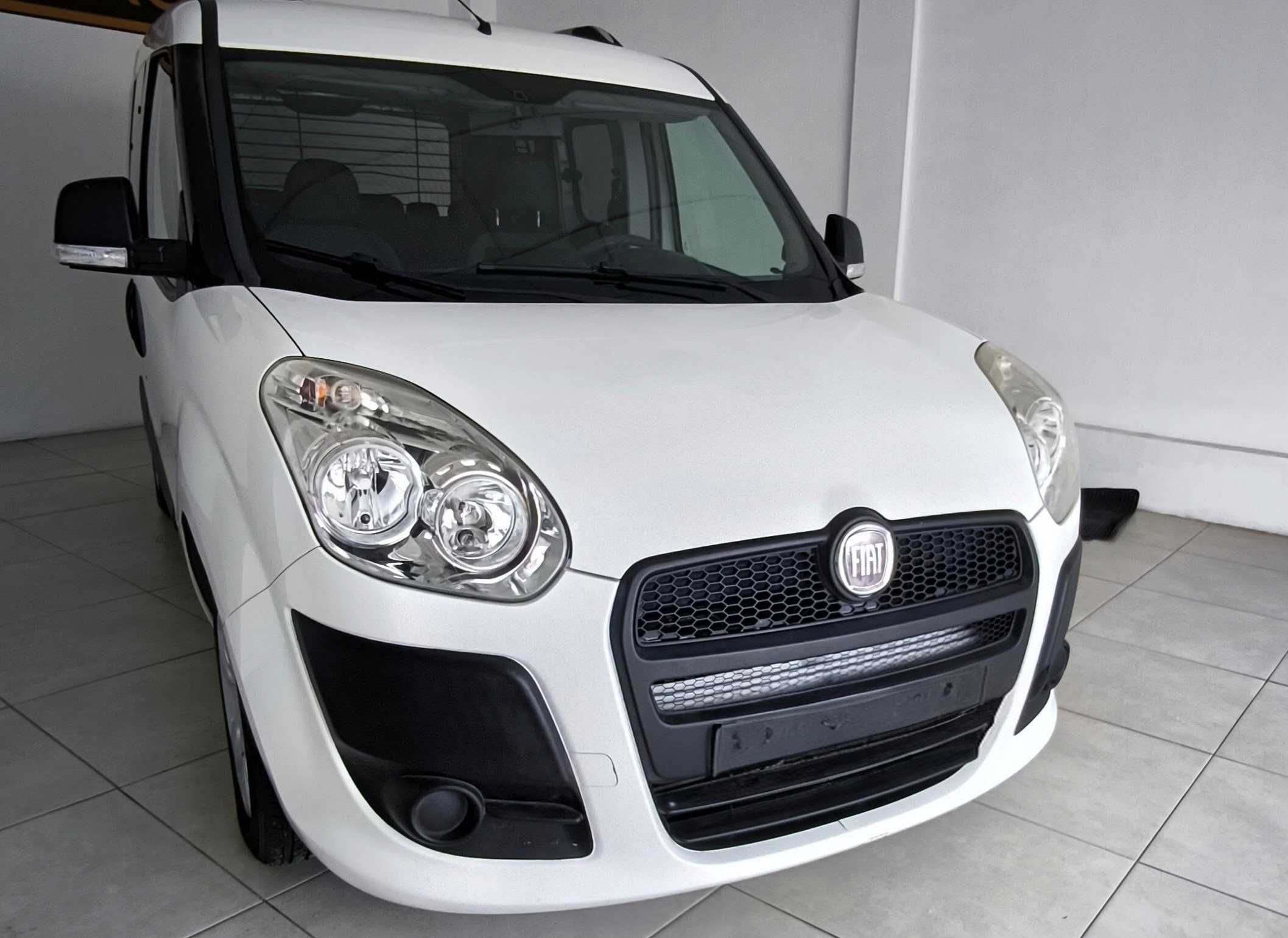 fiat doblo 1.3 5 lugares