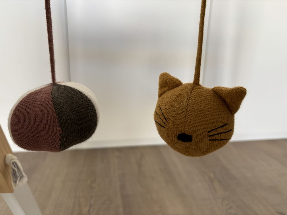 Ginásio Bébé com figuras