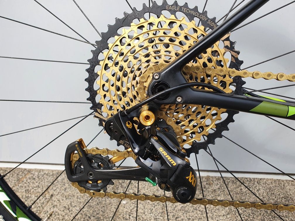 Rower Merida BIG.NINE TEAM 8,5 kg XX1 Sid WorldCup
Szybki, bardzo le