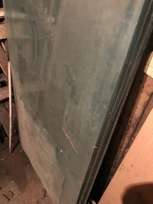 Стекло для окон 130 на 80 (4 мм)