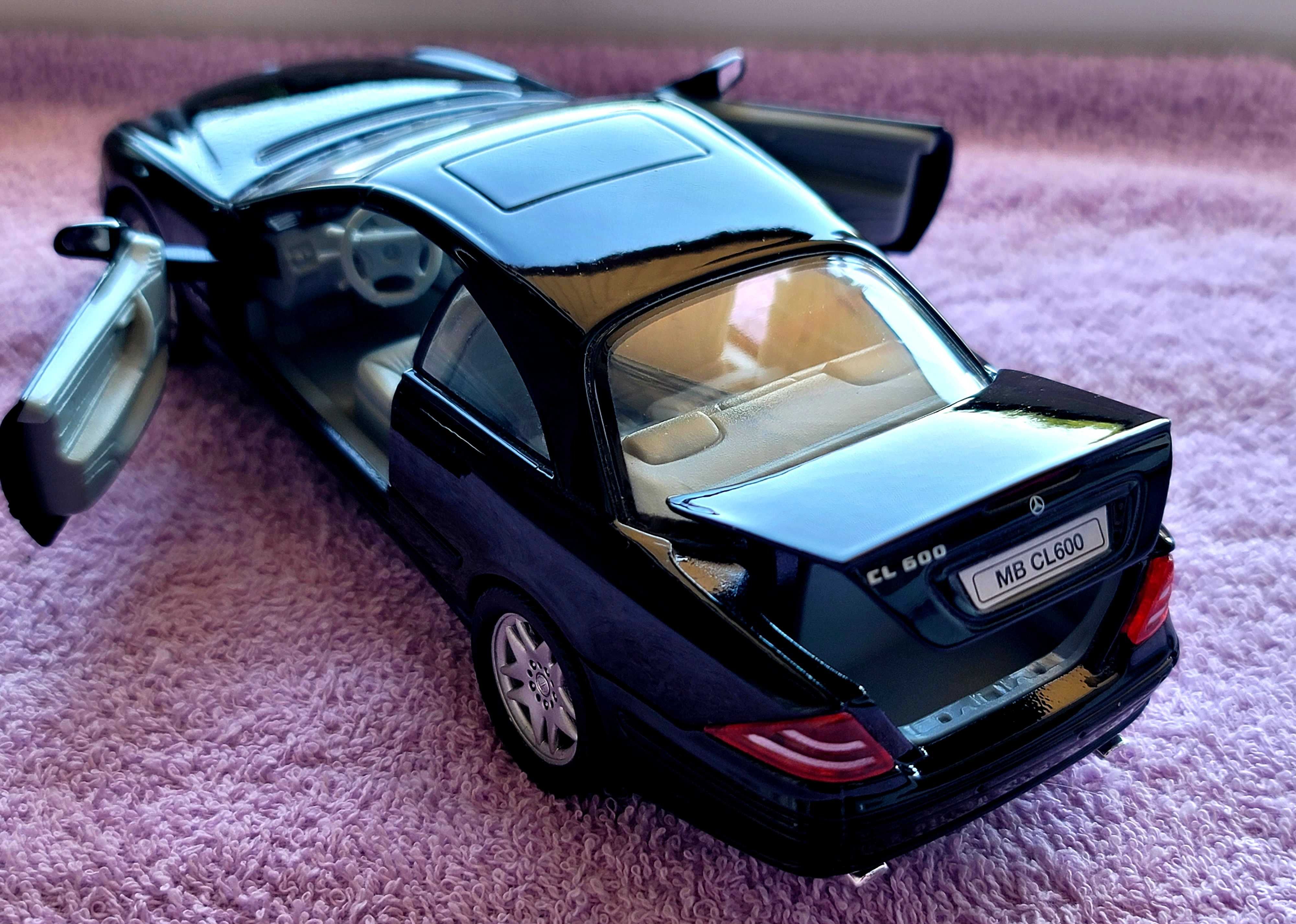 Модель Mercedes-Benz CL600  1:25 Welly