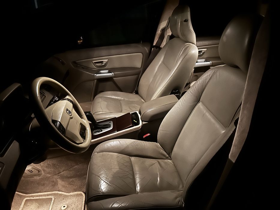 Sprzedam Volvo XC90 - 2.5 T