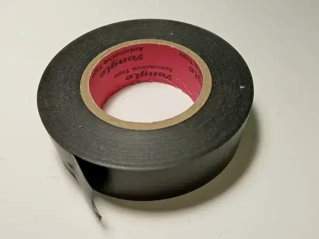 Изолента ПВХ YONGLE Avtomotive PVC ​​(0.11 мм х 19мм х 30м)