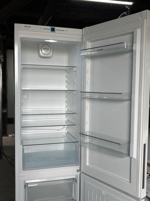 Холодильник Miele KFN 29162 D ws, 2 м висота, клас А++, Led