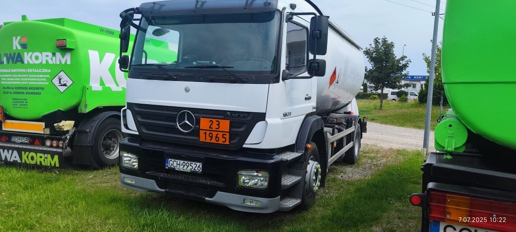 Malowanie samochodu cieżarowego