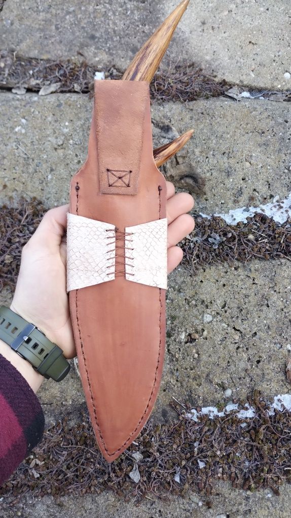 Ręcznie wykuty nóż integralny tracker/ nóż myśliwski/ knifemaking