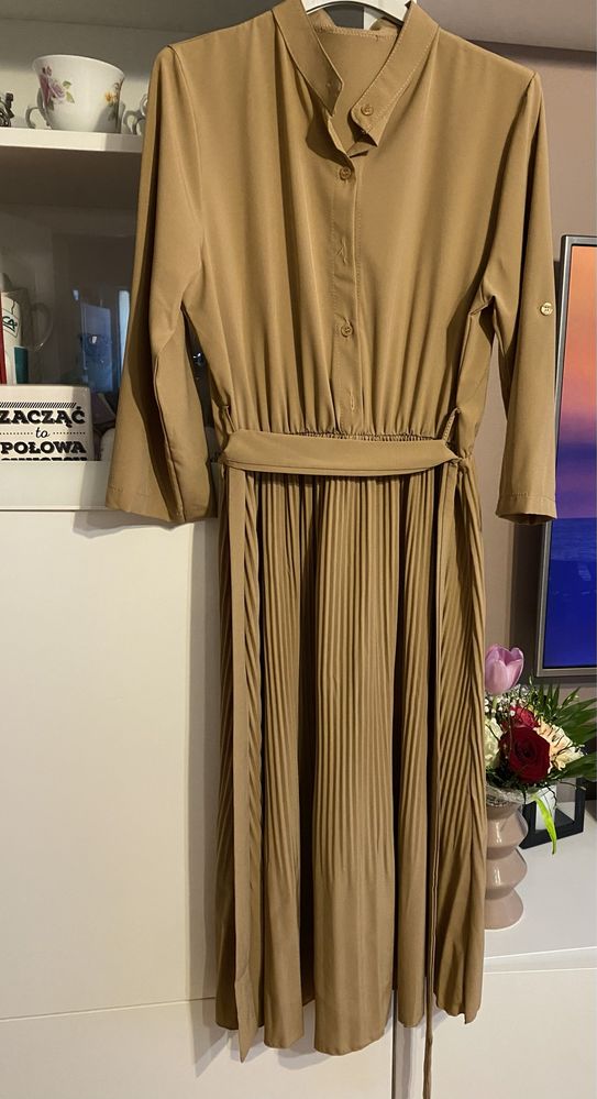 Sukienka brązowa plisowana midi