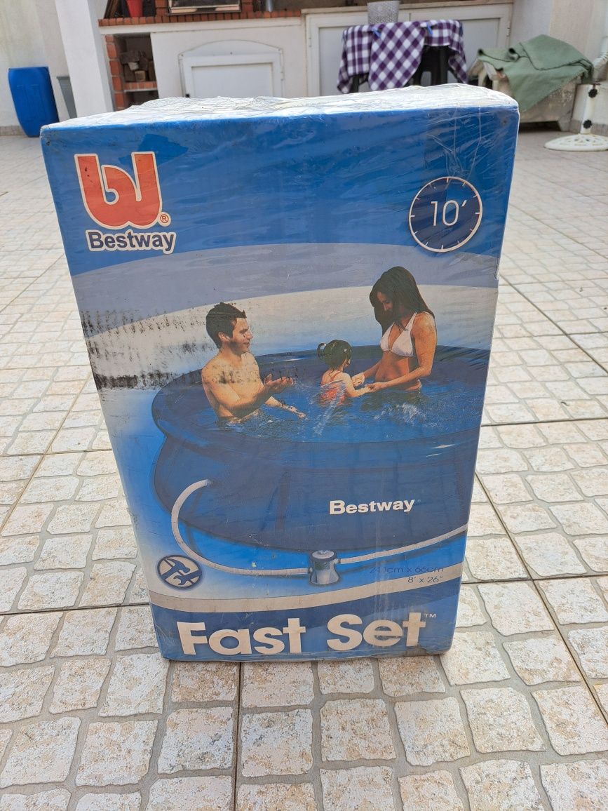 Piscina Bestway completamente nova
