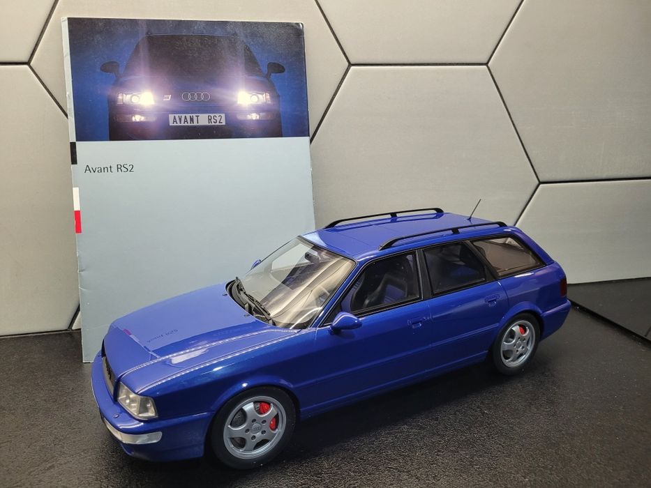 Model Audi RS2 Avant, skala 1/12, Otto Mobile