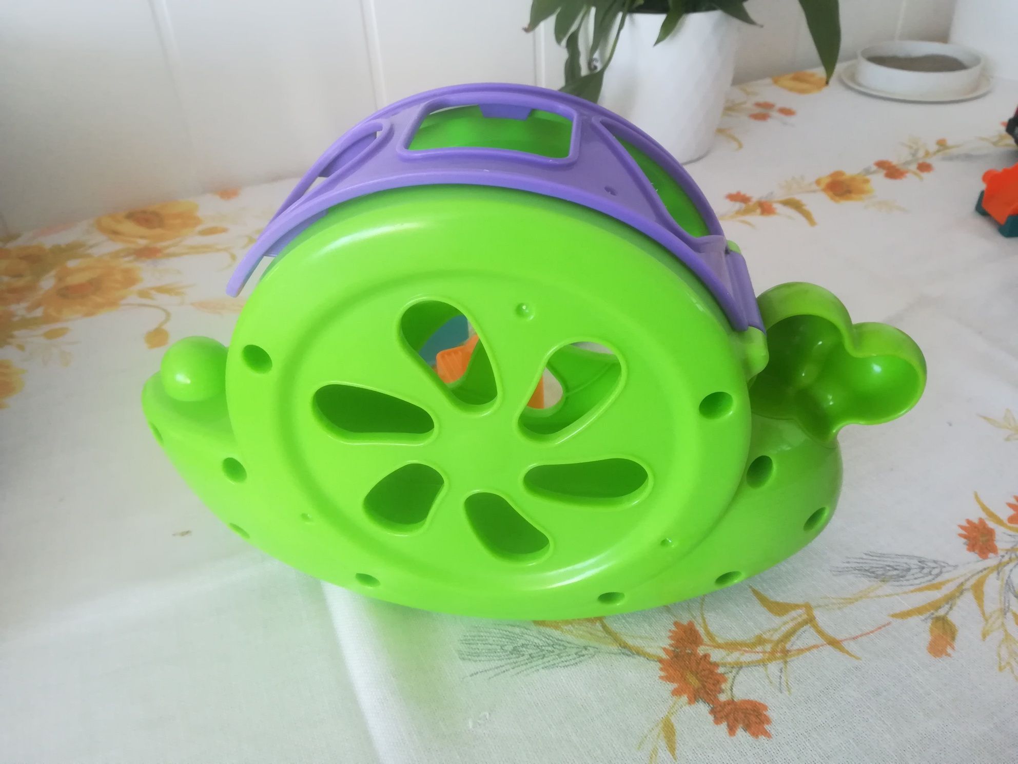 Fisher-Price Śpiewający Ślimak Sorter zabawka