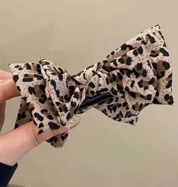 Spinka klips do koków z dwiema kokardami panterka