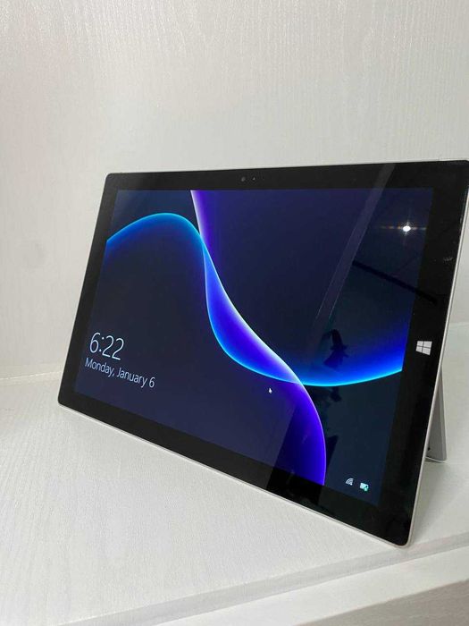 Ультрабук Microsofr Surface pro 3 8GB 256GB I5-4300U + чохол