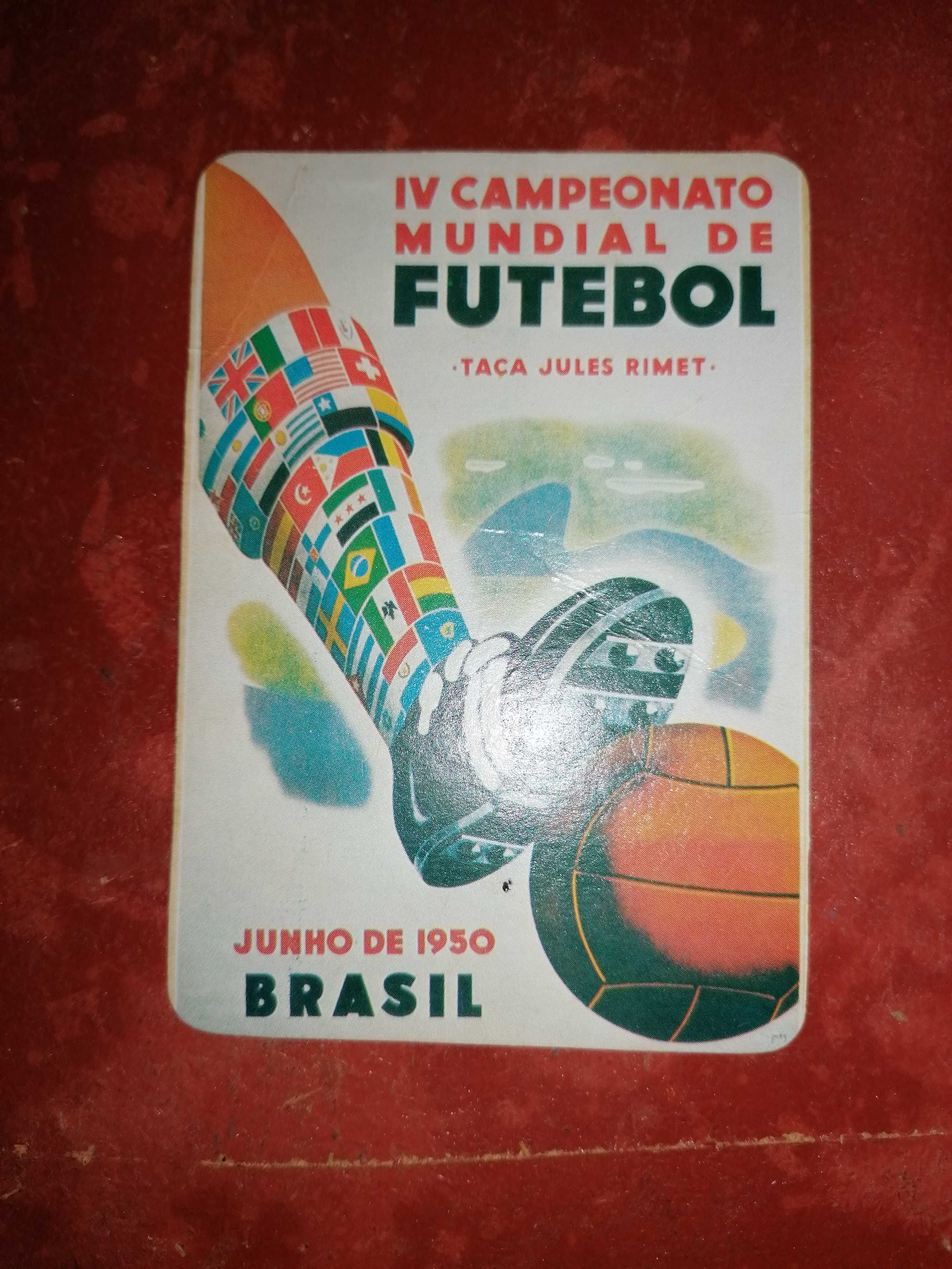 Vendo calendários variados para coleção