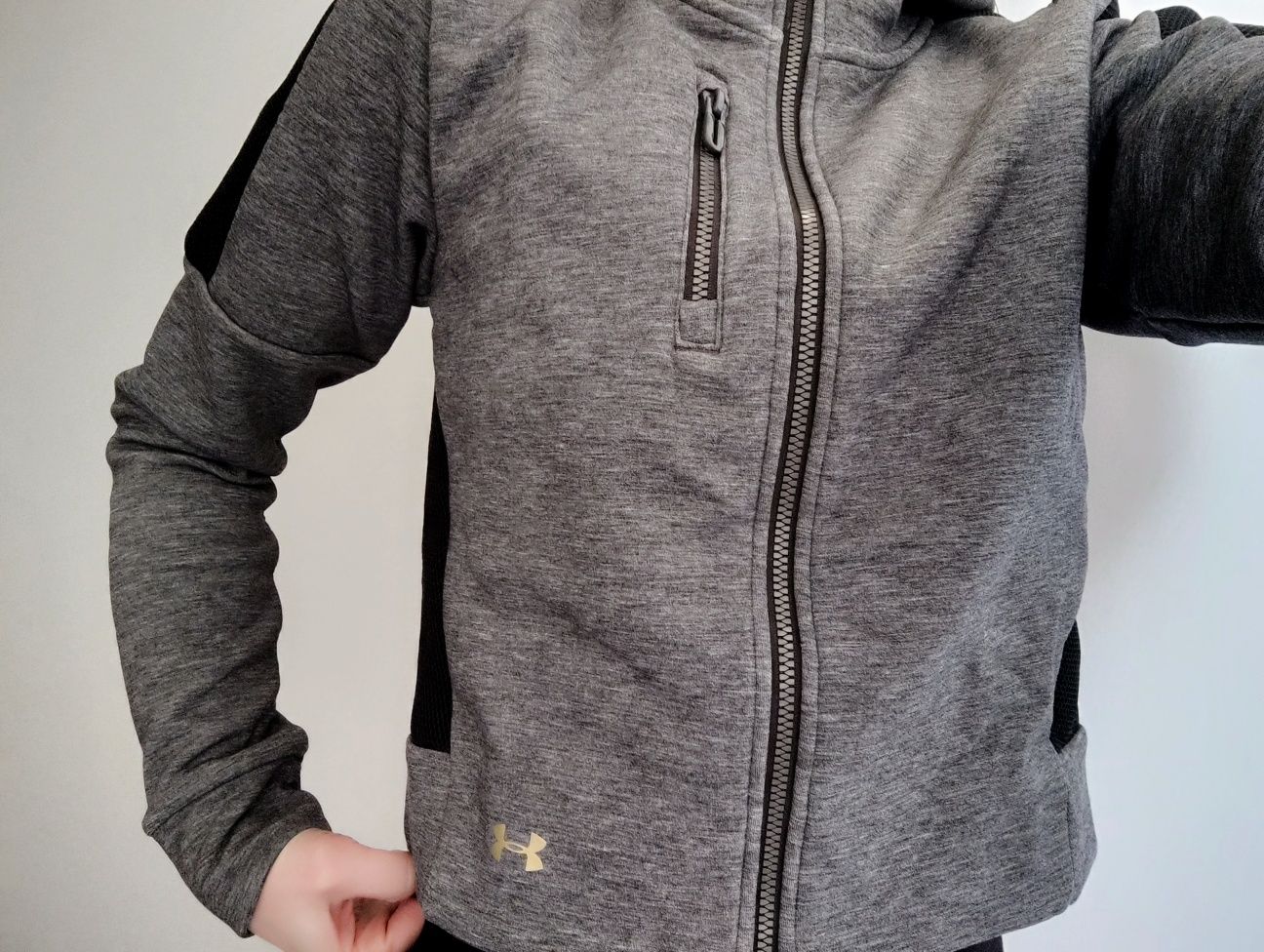 Bluza szara z kapturem Under Armour nowa z metką