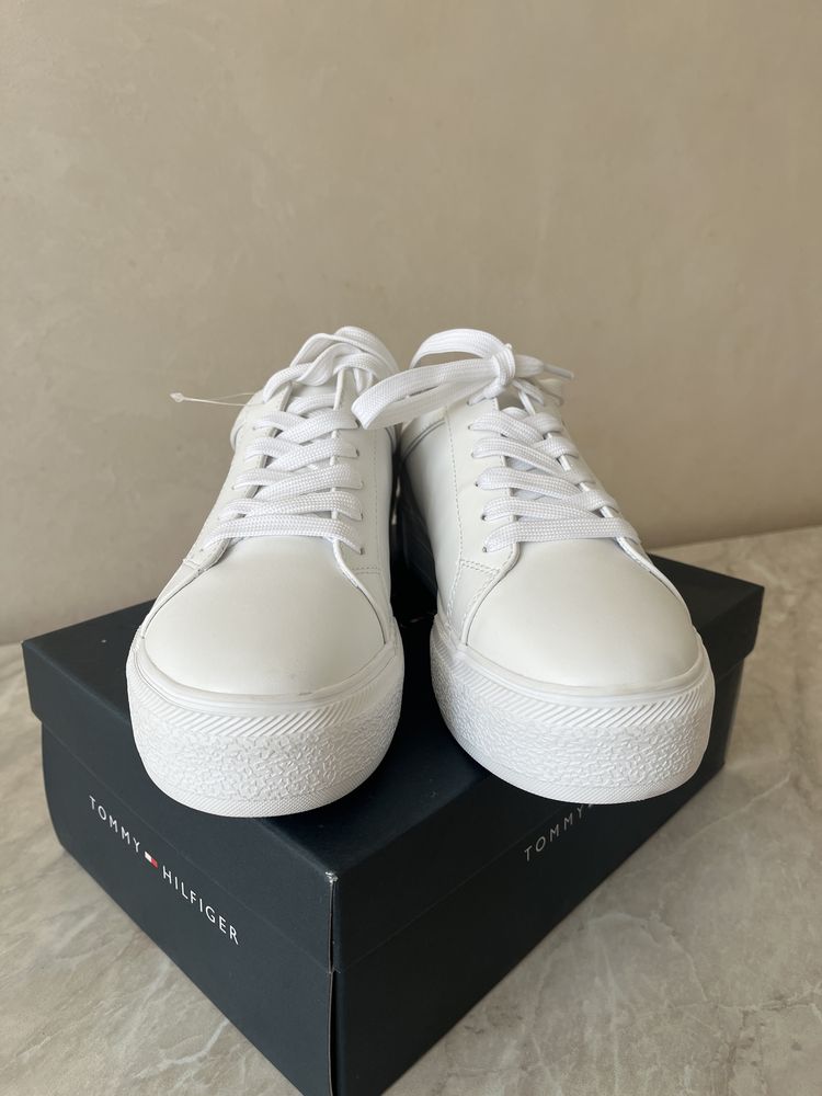 Красовки (кеди) Tommy Hilfiger модель TWELVIE-C