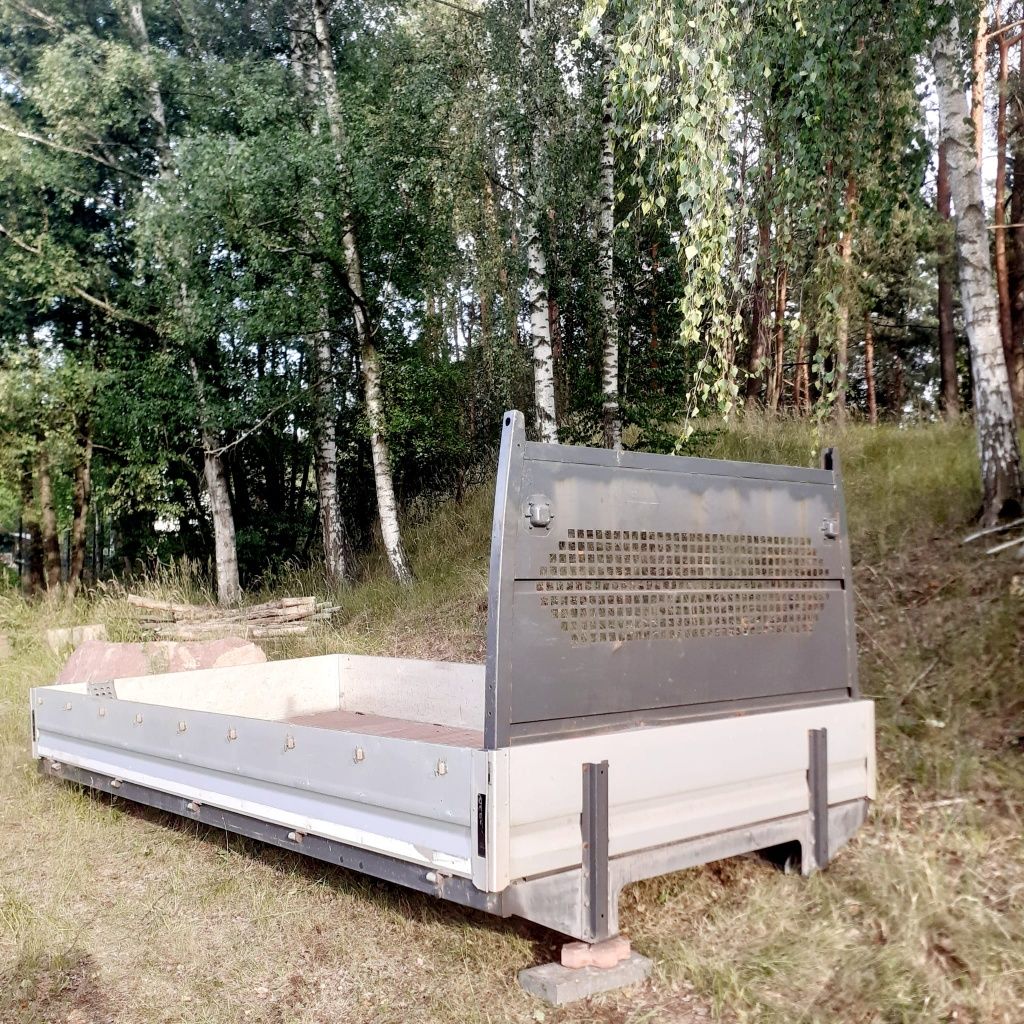 Sprzedam skrzynie ładunkową