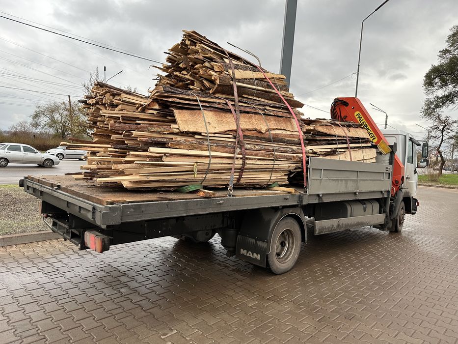 Продам дрова сосна обрезки с пилорамы доставка манипулятор