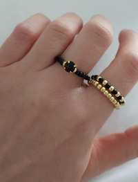 Zestaw pierścionków czarno złote z cyrkonią z koralików