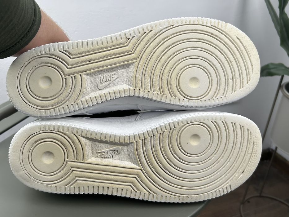 Оригінал! Кросівки шкіряні Nike Air Force 44 розмір M02848