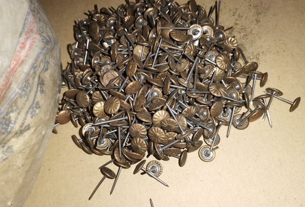 Цвяхи декоративні хром/латунь. СРСР